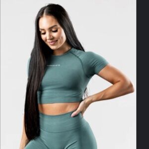 COPY - ALPHALETE AMPLIFY TOP